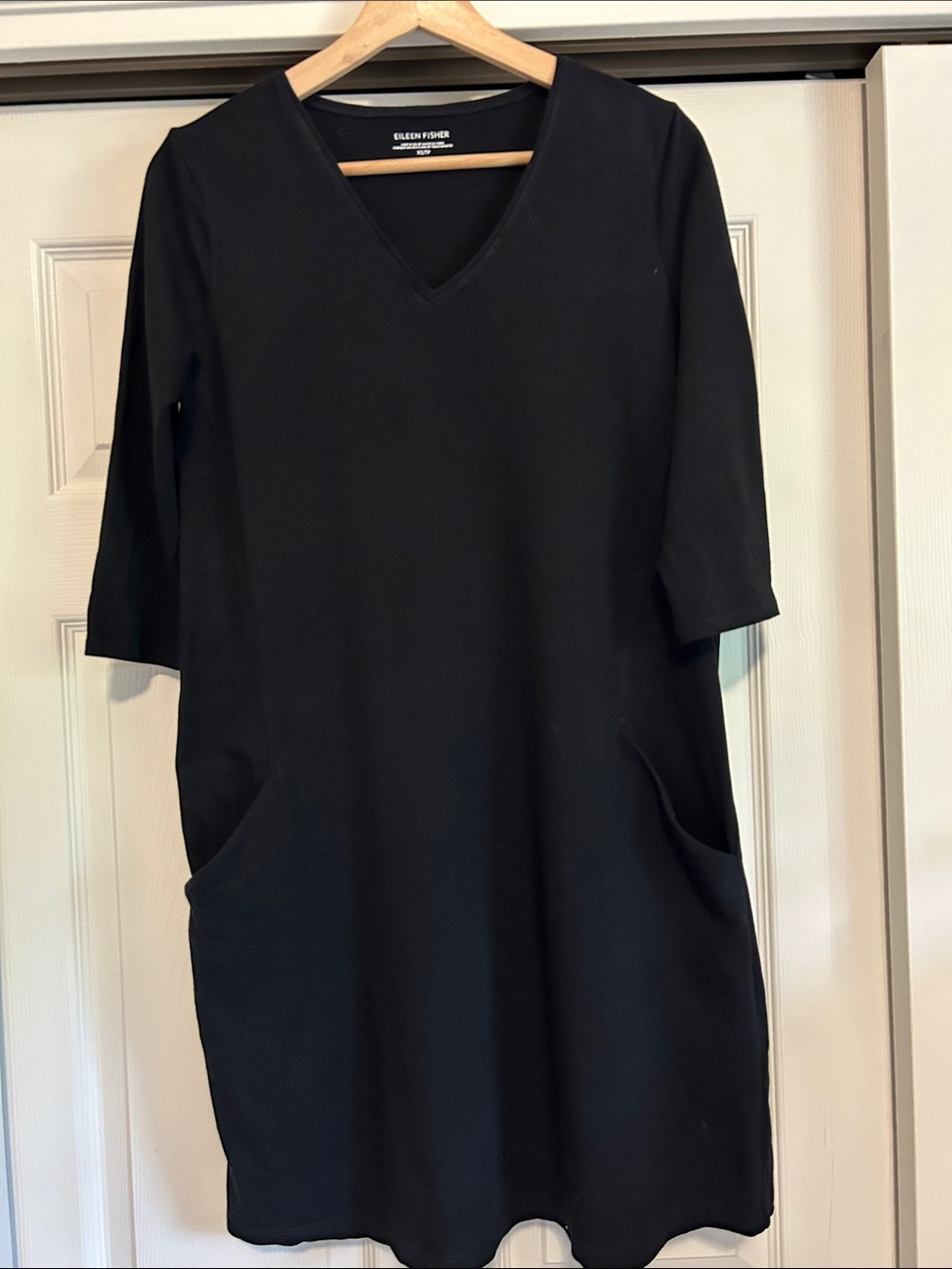 Eileen Fisher Black V-Neck Shift Dress with Pockets Size XS